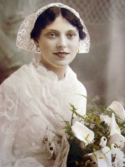 Anna Péres Reine des Filets Bleus 1938
